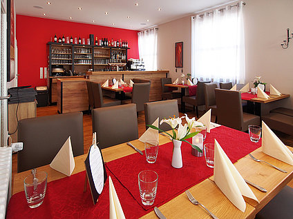 OLYMPUS DIGITAL CAMERA Schillereck_Lorsch_P8070062_pt-hdr