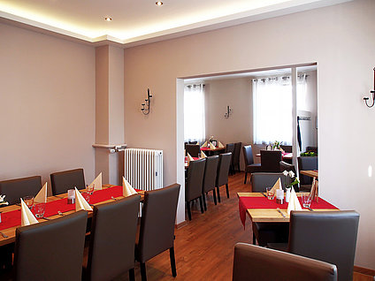 OLYMPUS DIGITAL CAMERA Schillereck_Lorsch_P8070153_pt-hdr