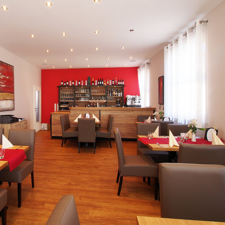 Schillereck_Lorsch_P8070003_pt-hdr