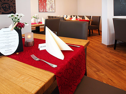 OLYMPUS DIGITAL CAMERA Schillereck_Lorsch_P8070135-hdr-01